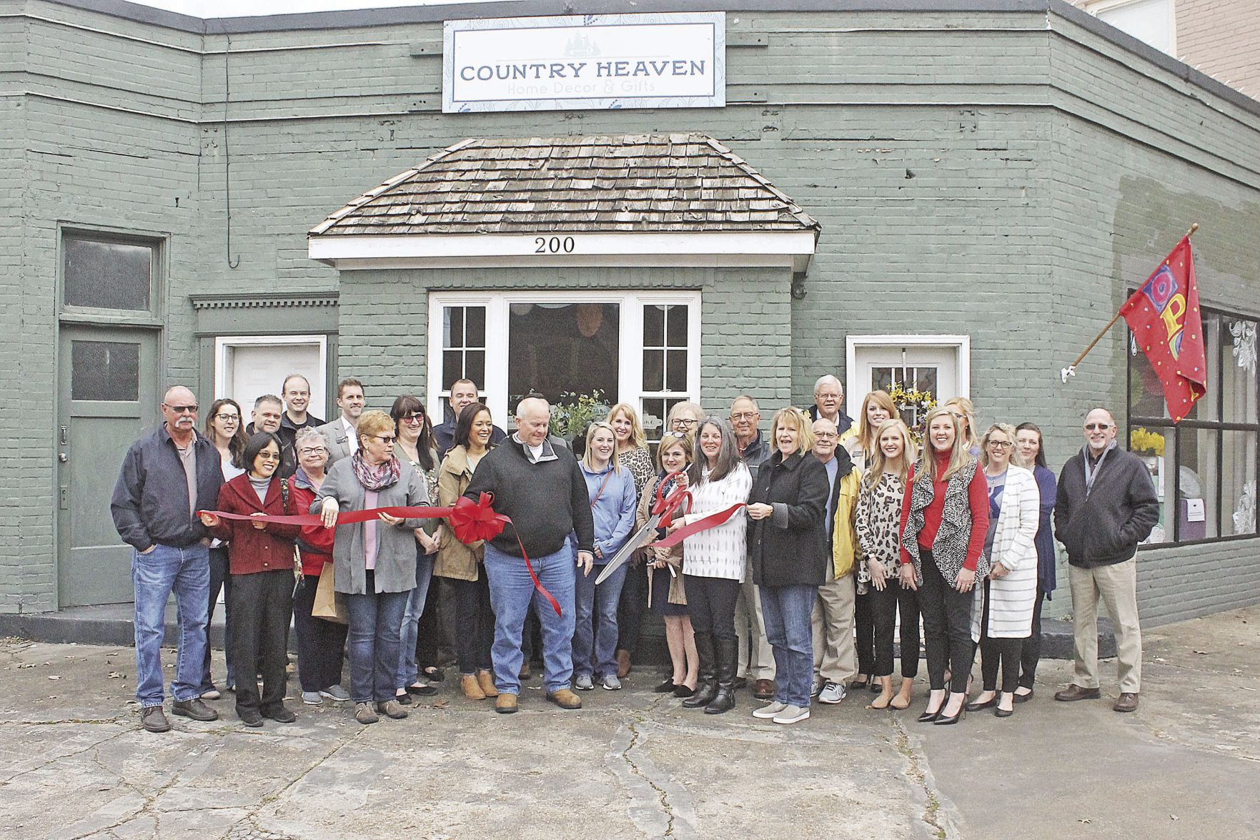 Country Heaven ribbon cutting